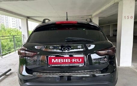 Infiniti QX70, 2015 год, 3 000 000 рублей, 3 фотография