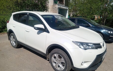 Toyota RAV4, 2015 год, 2 500 000 рублей, 3 фотография