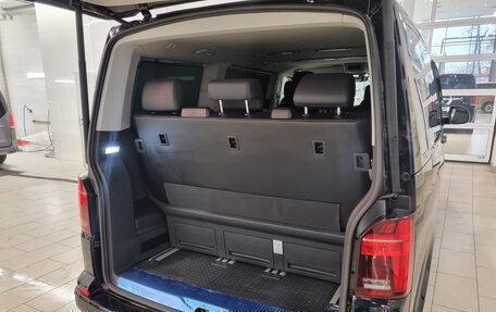 Volkswagen Multivan T6 рестайлинг, 2021 год, 5 300 000 рублей, 4 фотография