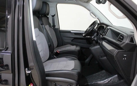 Volkswagen Multivan T6 рестайлинг, 2021 год, 5 300 000 рублей, 10 фотография