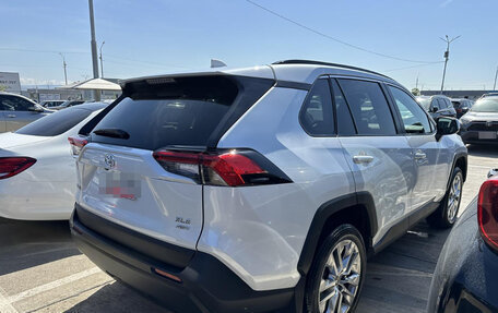 Toyota RAV4, 2024 год, 4 280 000 рублей, 4 фотография