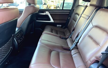 Toyota Land Cruiser 200, 2016 год, 5 050 000 рублей, 35 фотография