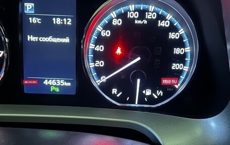 Toyota RAV4, 2019 год, 4 000 000 рублей, 5 фотография