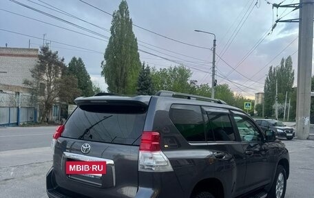Toyota Land Cruiser Prado 150 рестайлинг 2, 2013 год, 3 700 000 рублей, 2 фотография