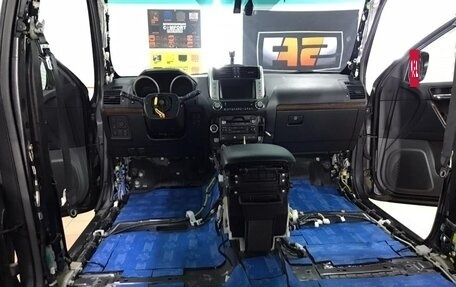 Toyota Land Cruiser Prado 150 рестайлинг 2, 2013 год, 3 700 000 рублей, 18 фотография