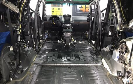 Toyota Land Cruiser Prado 150 рестайлинг 2, 2013 год, 3 700 000 рублей, 28 фотография