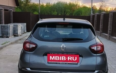 Renault Kaptur I рестайлинг, 2017 год, 900 000 рублей, 2 фотография