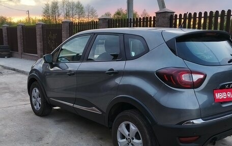 Renault Kaptur I рестайлинг, 2017 год, 900 000 рублей, 3 фотография