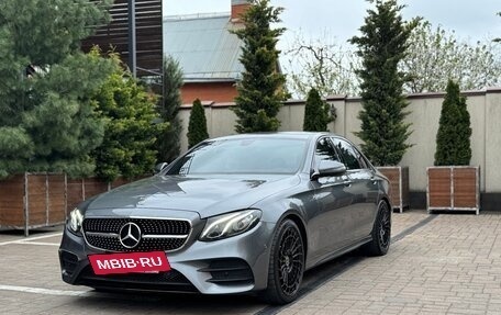 Mercedes-Benz E-Класс, 2019 год, 4 350 000 рублей, 2 фотография