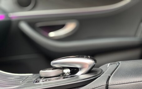 Mercedes-Benz E-Класс, 2019 год, 4 350 000 рублей, 18 фотография