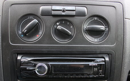 Volkswagen Caddy III рестайлинг, 2008 год, 667 000 рублей, 18 фотография