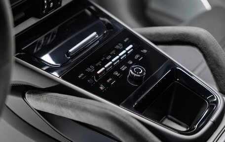 Porsche Cayenne III, 2024 год, 25 114 800 рублей, 21 фотография