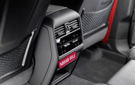 Porsche Cayenne III, 2024 год, 25 114 800 рублей, 28 фотография