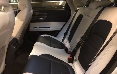 Jaguar XF II, 2016 год, 3 800 000 рублей, 6 фотография
