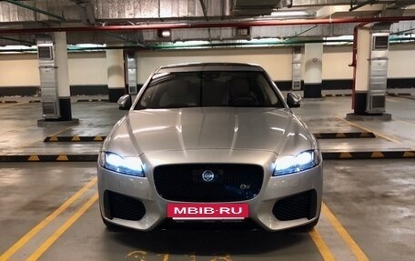 Jaguar XF II, 2016 год, 3 800 000 рублей, 2 фотография