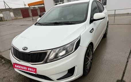 KIA Rio III рестайлинг, 2013 год, 620 000 рублей, 4 фотография