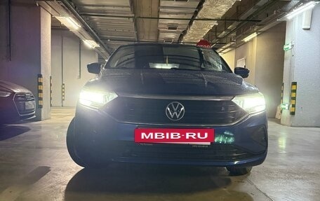 Volkswagen Polo VI (EU Market), 2021 год, 1 650 000 рублей, 4 фотография