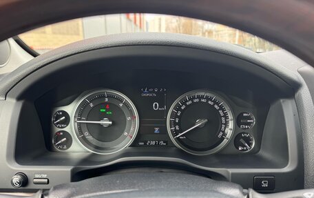 Toyota Land Cruiser 200, 2016 год, 4 950 000 рублей, 7 фотография