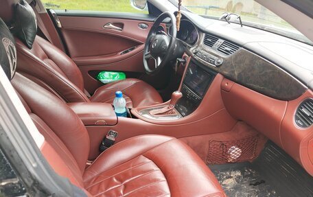 Mercedes-Benz CLS, 2005 год, 1 250 000 рублей, 9 фотография