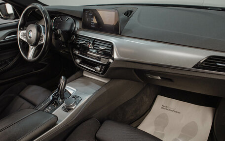 BMW 5 серия, 2017 год, 3 599 000 рублей, 8 фотография