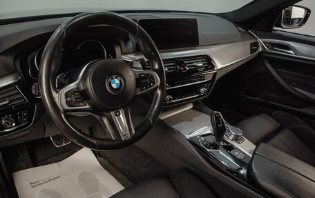 BMW 5 серия, 2017 год, 3 599 000 рублей, 9 фотография