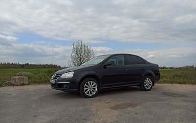 Volkswagen Jetta VI, 2010 год, 650 000 рублей, 1 фотография
