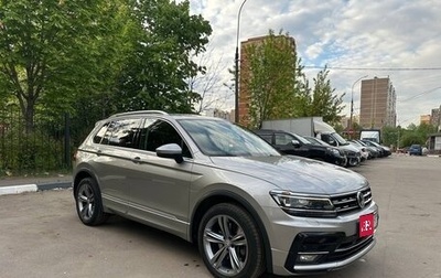Volkswagen Tiguan II, 2019 год, 3 970 000 рублей, 1 фотография