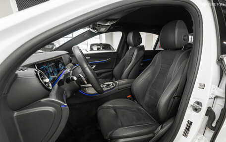 Mercedes-Benz E-Класс, 2019 год, 4 180 000 рублей, 10 фотография