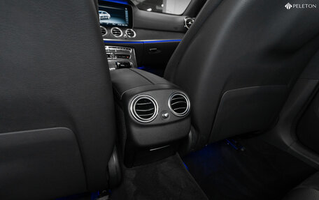Mercedes-Benz E-Класс, 2019 год, 4 180 000 рублей, 14 фотография