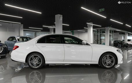 Mercedes-Benz E-Класс, 2019 год, 4 180 000 рублей, 7 фотография