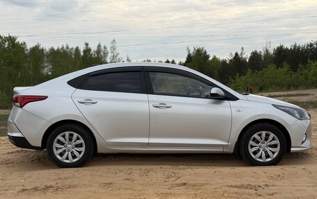 Hyundai Solaris II рестайлинг, 2021 год, 1 530 000 рублей, 4 фотография