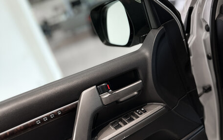 Toyota Land Cruiser 200, 2011 год, 2 975 000 рублей, 14 фотография