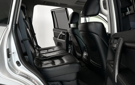 Toyota Land Cruiser 200, 2011 год, 2 975 000 рублей, 11 фотография