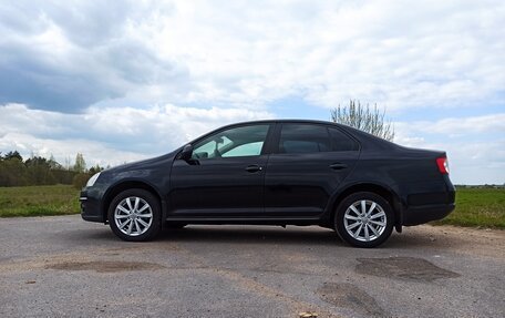 Volkswagen Jetta VI, 2010 год, 650 000 рублей, 3 фотография