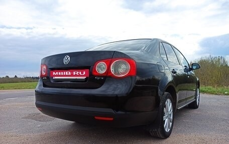 Volkswagen Jetta VI, 2010 год, 650 000 рублей, 5 фотография