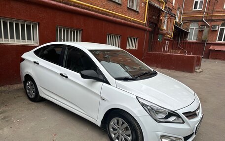 Hyundai Solaris II рестайлинг, 2016 год, 880 000 рублей, 5 фотография