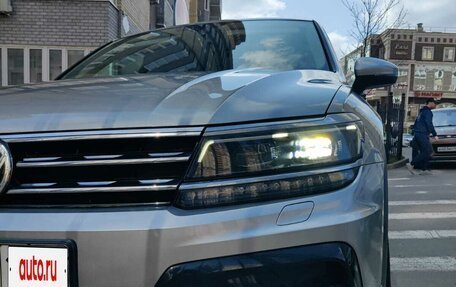 Volkswagen Tiguan II, 2018 год, 2 600 000 рублей, 32 фотография