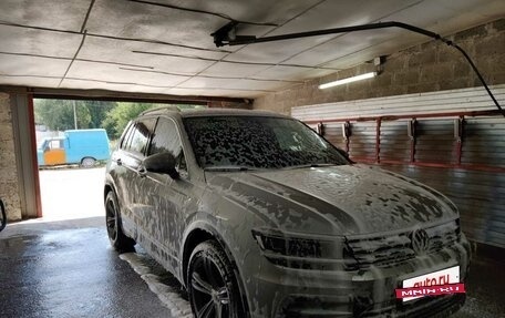 Volkswagen Tiguan II, 2018 год, 2 600 000 рублей, 35 фотография