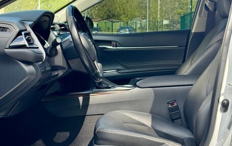 Toyota Camry, 2019 год, 2 950 000 рублей, 7 фотография