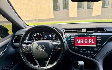 Toyota Camry, 2019 год, 2 950 000 рублей, 12 фотография