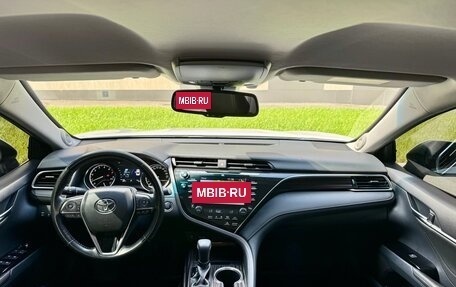 Toyota Camry, 2019 год, 2 950 000 рублей, 11 фотография