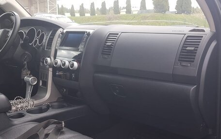 Toyota Tundra II, 2010 год, 2 850 000 рублей, 4 фотография