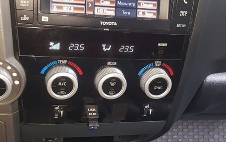 Toyota Tundra II, 2010 год, 2 850 000 рублей, 13 фотография