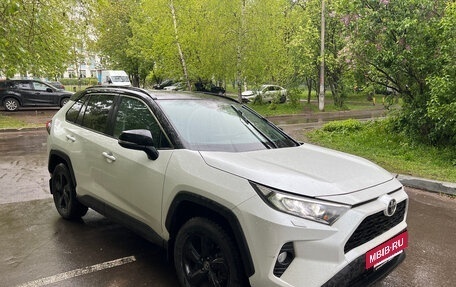 Toyota RAV4, 2021 год, 3 789 000 рублей, 2 фотография
