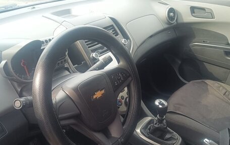 Chevrolet Aveo III, 2015 год, 620 000 рублей, 3 фотография