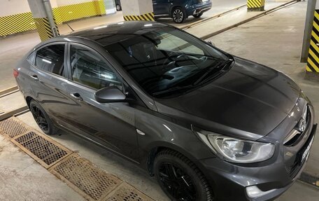 Hyundai Solaris II рестайлинг, 2011 год, 810 000 рублей, 6 фотография