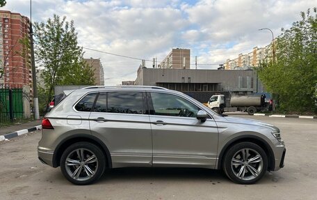 Volkswagen Tiguan II, 2019 год, 3 970 000 рублей, 4 фотография