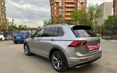 Volkswagen Tiguan II, 2019 год, 3 970 000 рублей, 7 фотография