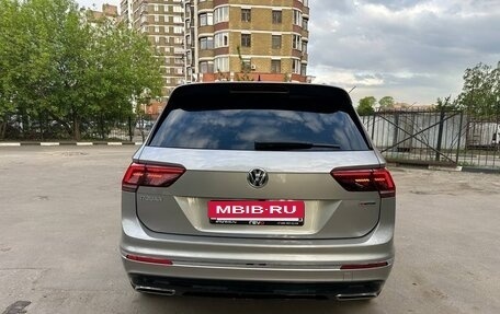 Volkswagen Tiguan II, 2019 год, 3 970 000 рублей, 6 фотография