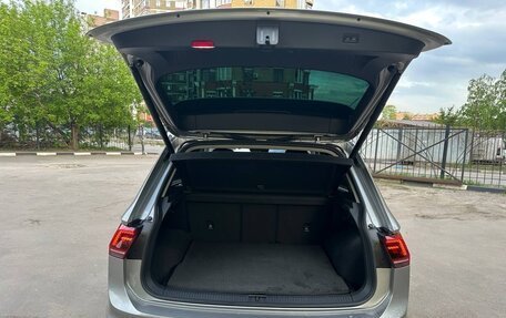 Volkswagen Tiguan II, 2019 год, 3 970 000 рублей, 8 фотография